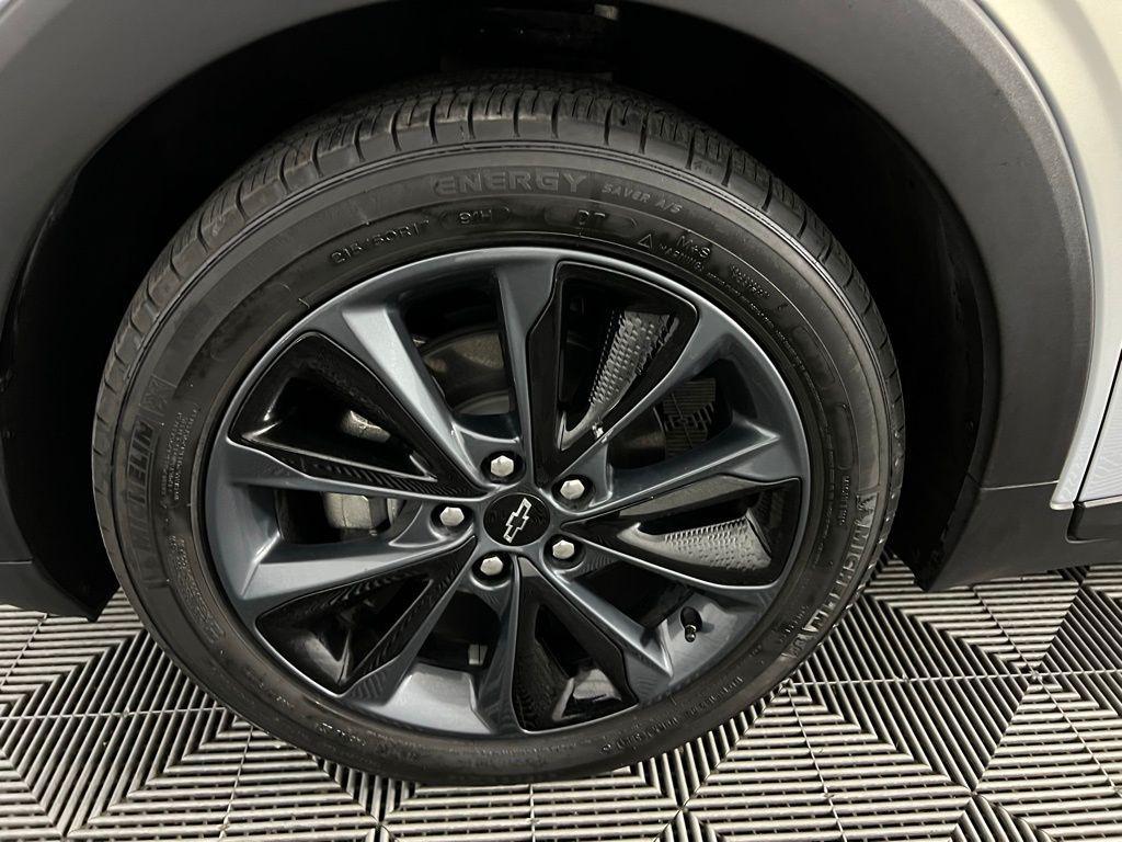 used 2022 Chevrolet Bolt EUV car, priced at $20,773