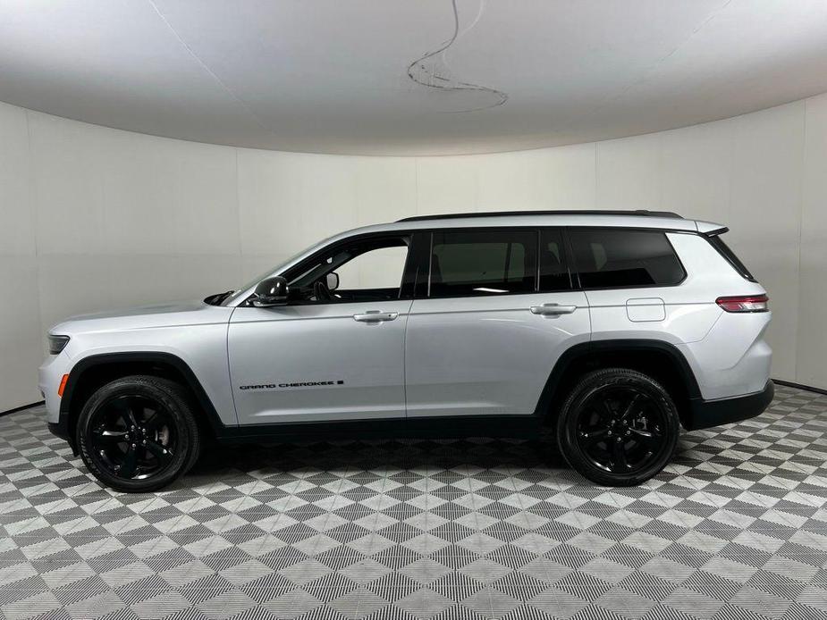 used 2022 Jeep Grand Cherokee L car, priced at $25,075