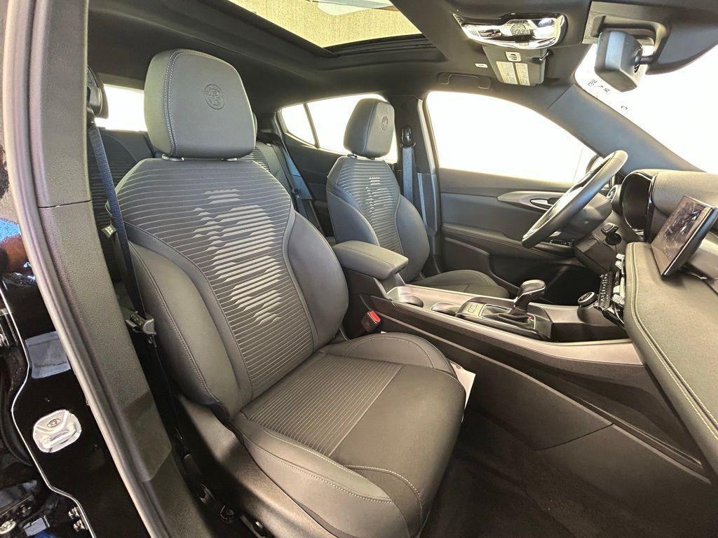 new 2025 Alfa Romeo Tonale car, priced at $38,580