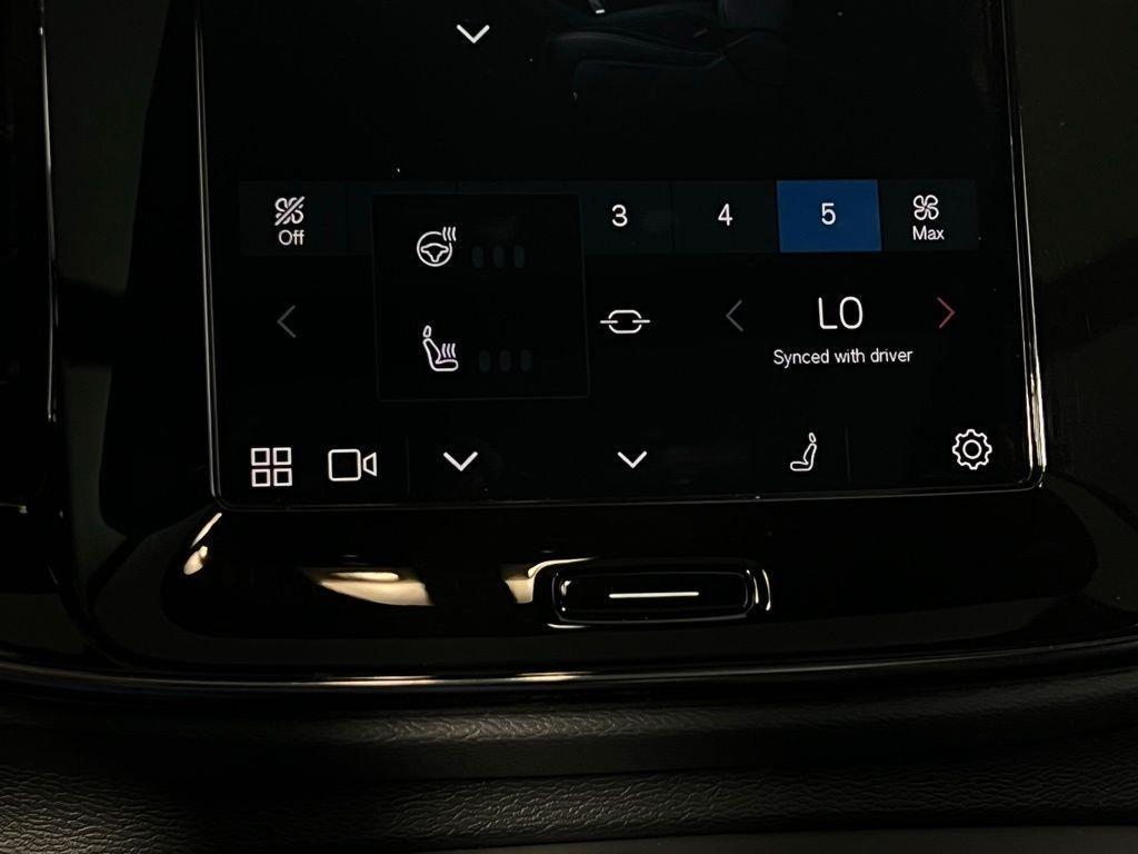 used 2023 Volvo XC40 Recharge Pure Electric car, priced at $26,673