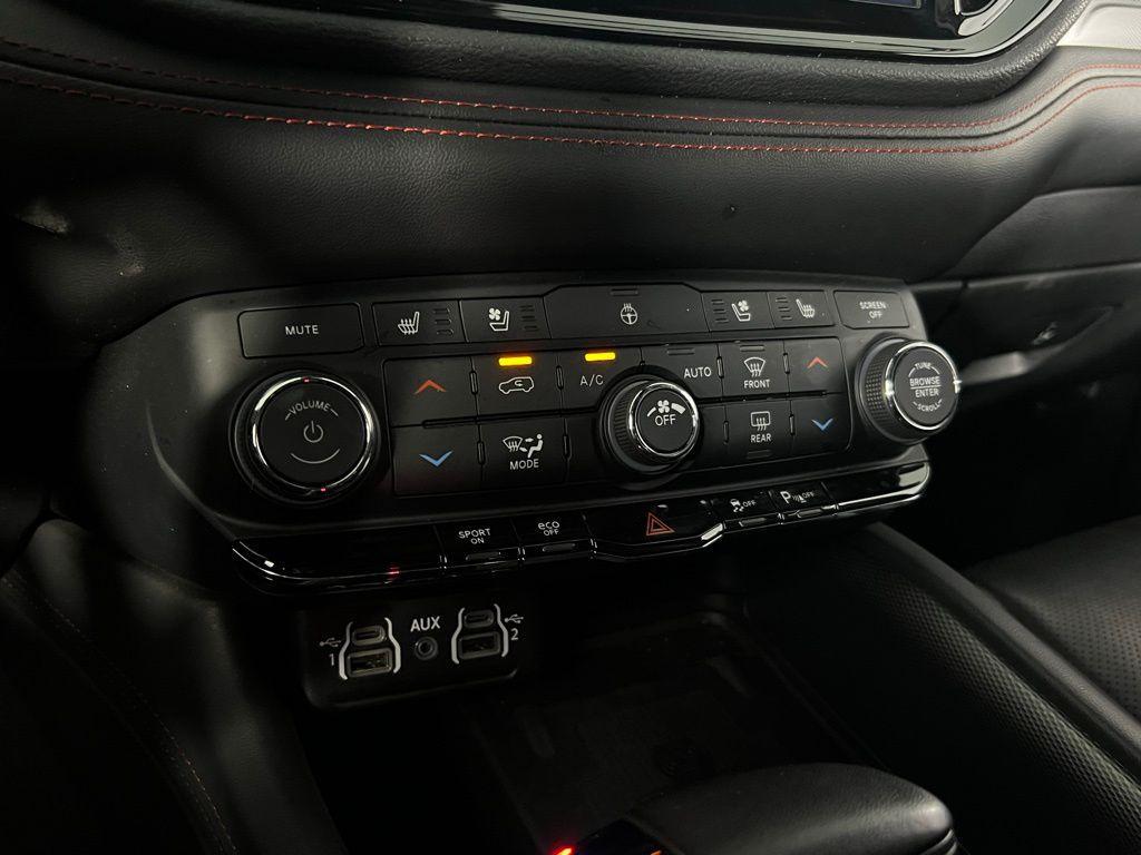 used 2024 Dodge Durango car, priced at $35,273