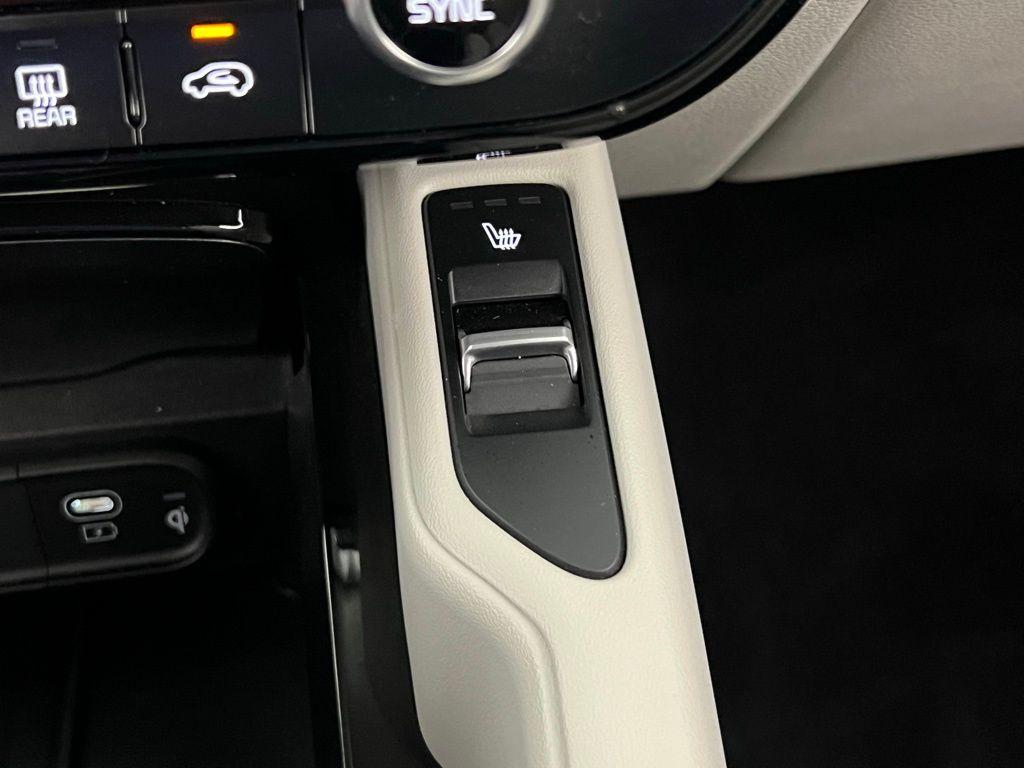 used 2023 Kia Telluride car, priced at $35,173