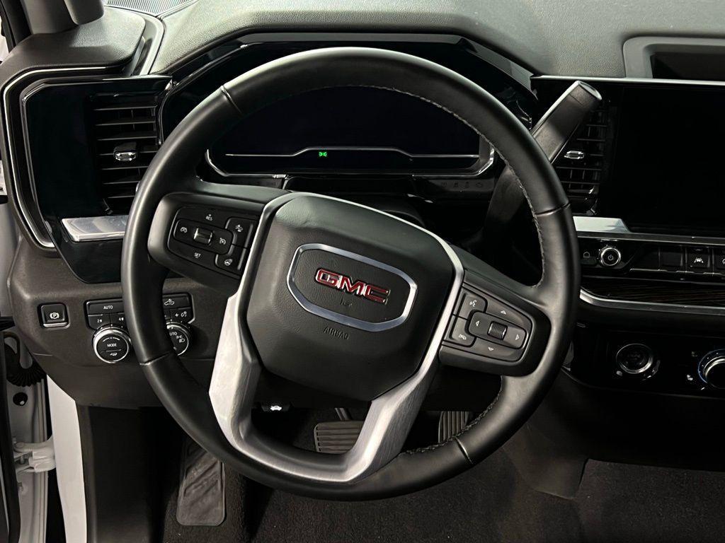 used 2024 GMC Sierra 1500 car, priced at $40,473
