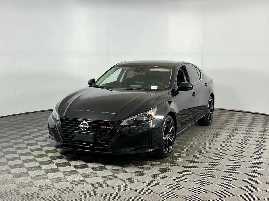 used 2023 Nissan Altima car, priced at $24,810