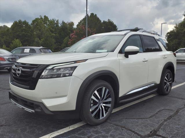 new 2024 Nissan Pathfinder car, priced at $49,175