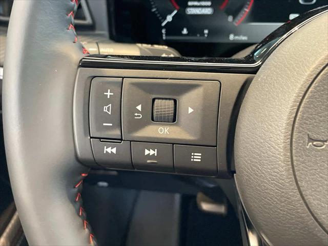 new 2025 Nissan Kicks car, priced at $29,990