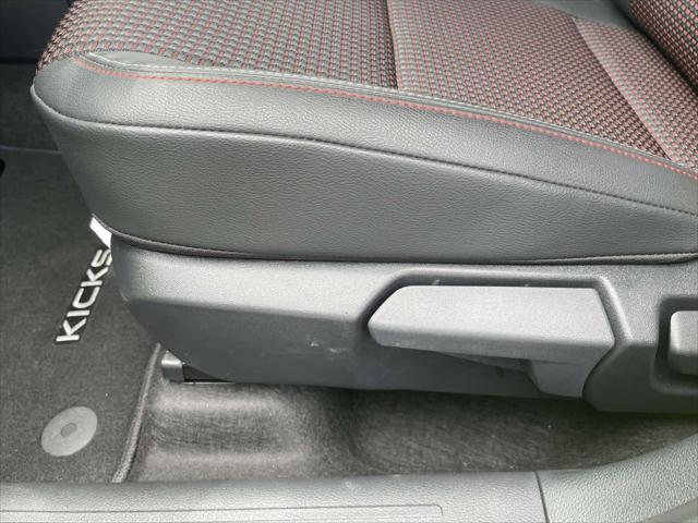 new 2025 Nissan Kicks car, priced at $29,990