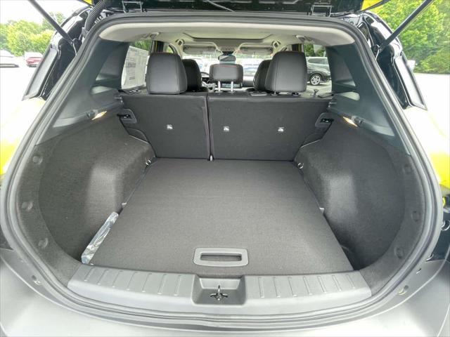 new 2025 Nissan Kicks car, priced at $29,990