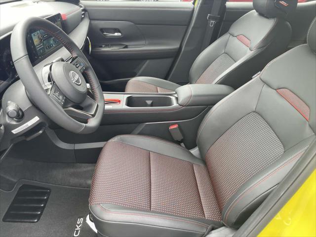new 2025 Nissan Kicks car, priced at $29,990