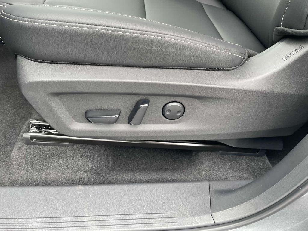 new 2025 Nissan Murano car, priced at $42,142