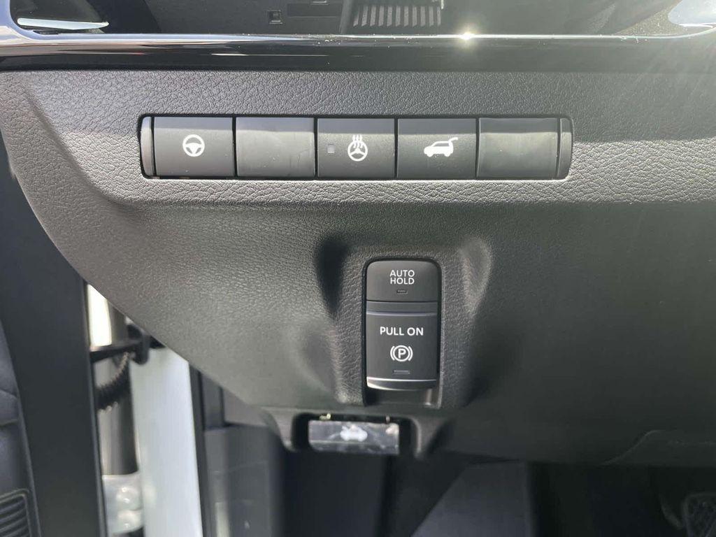 new 2025 Nissan Murano car, priced at $43,657