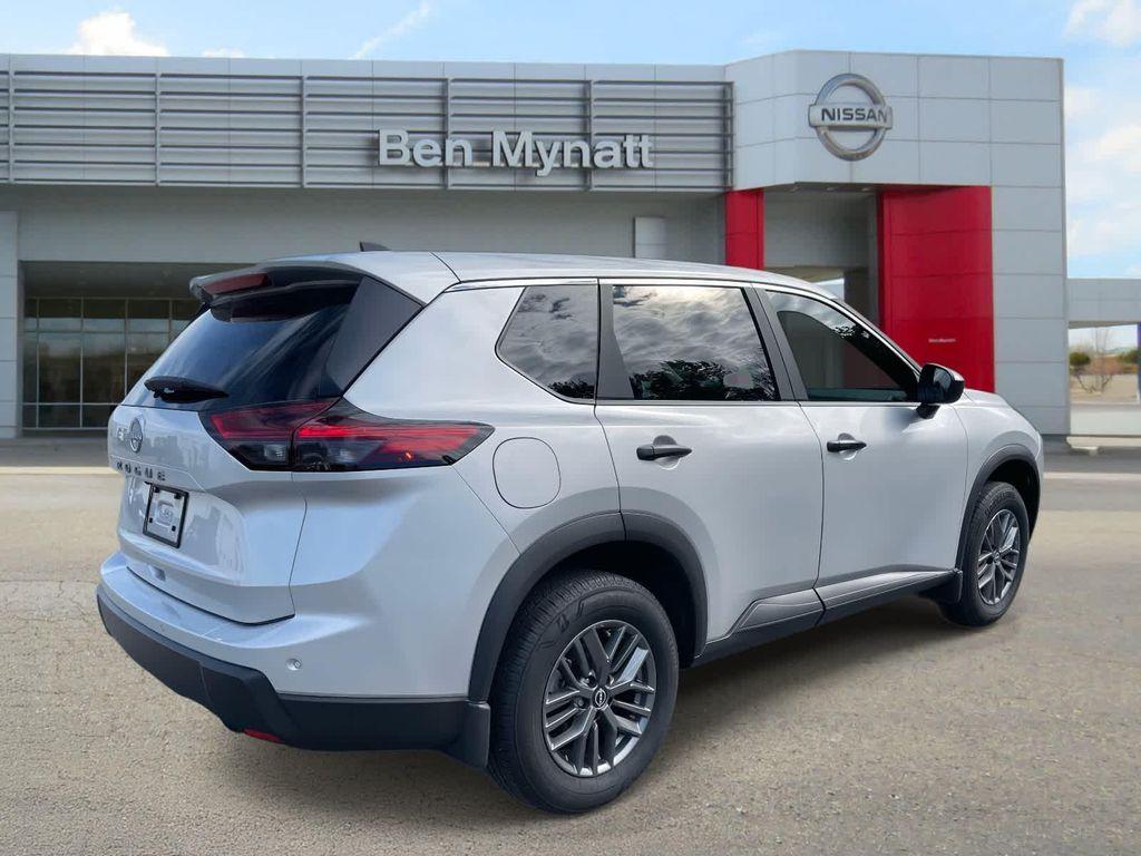 used 2025 Nissan Rogue car, priced at $25,997