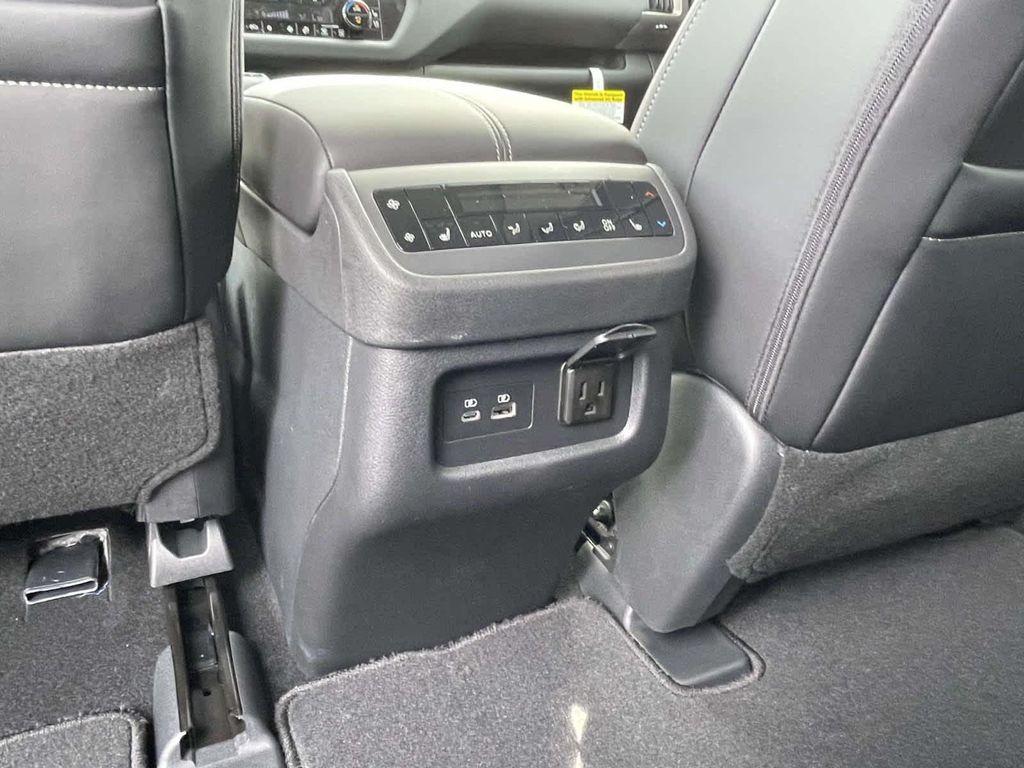 new 2025 Nissan Pathfinder car, priced at $46,510