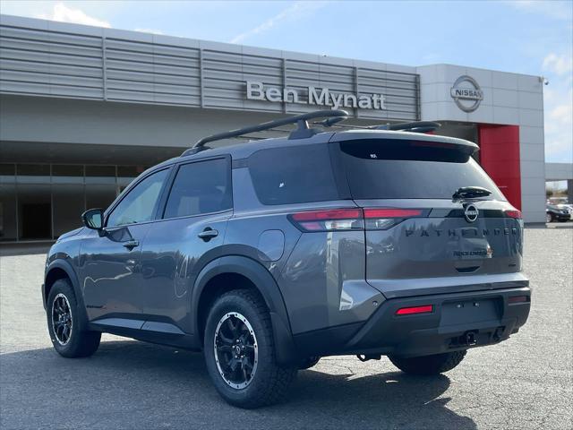 new 2025 Nissan Pathfinder car, priced at $43,009