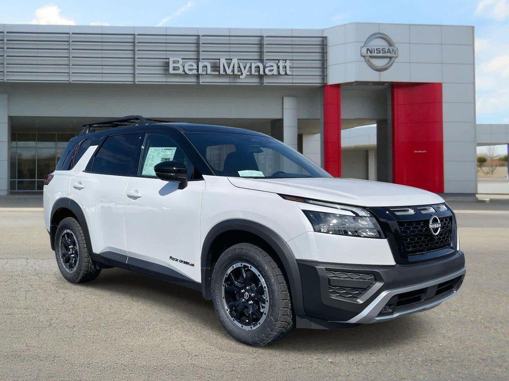 new 2025 Nissan Pathfinder car, priced at $40,132