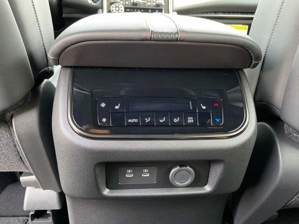 new 2025 Nissan Armada car, priced at $75,700