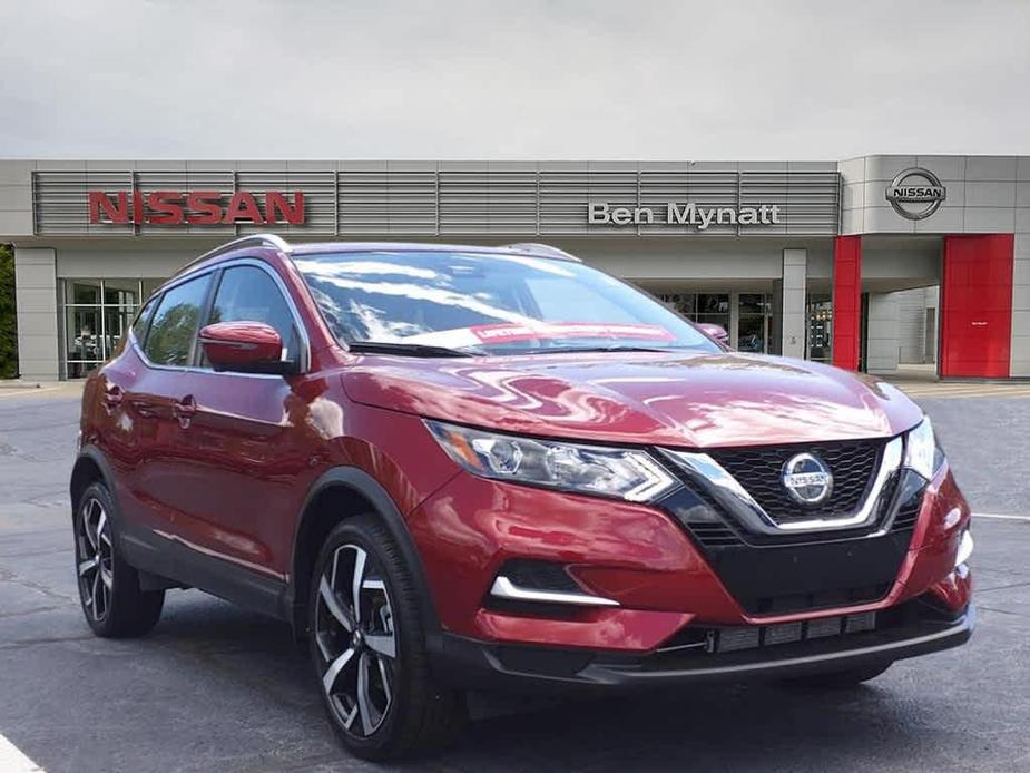 used 2022 Nissan Rogue Sport car, priced at $26,798