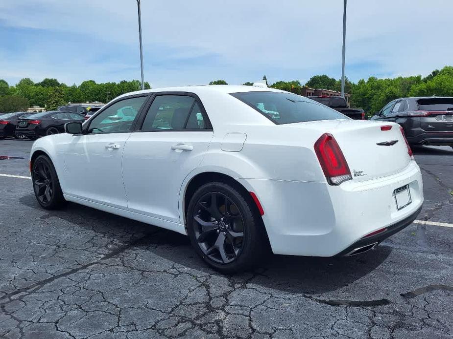 used 2022 Chrysler 300 car, priced at $28,798