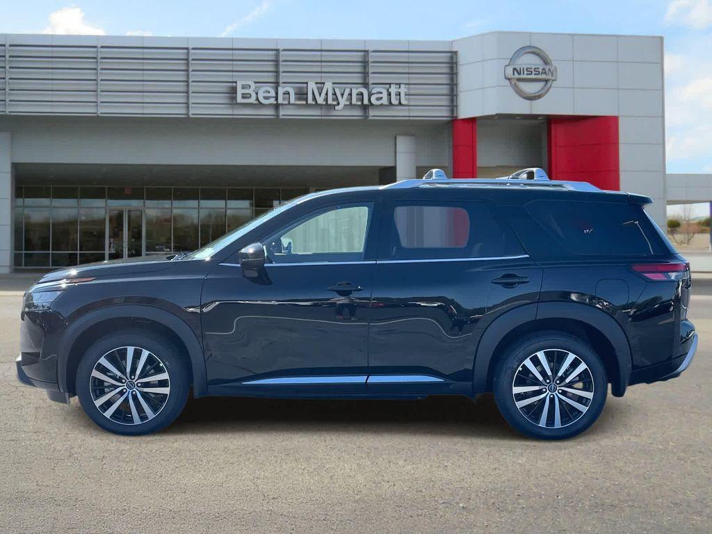 new 2025 Nissan Pathfinder car, priced at $48,456
