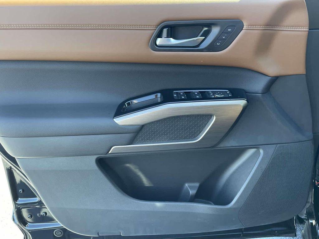 new 2025 Nissan Pathfinder car, priced at $48,456