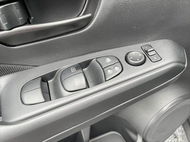 new 2025 Nissan Kicks car, priced at $23,850