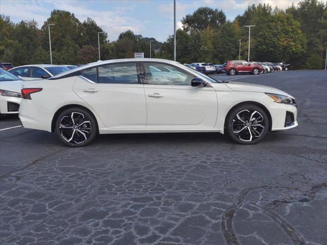 new 2025 Nissan Altima car, priced at $28,952