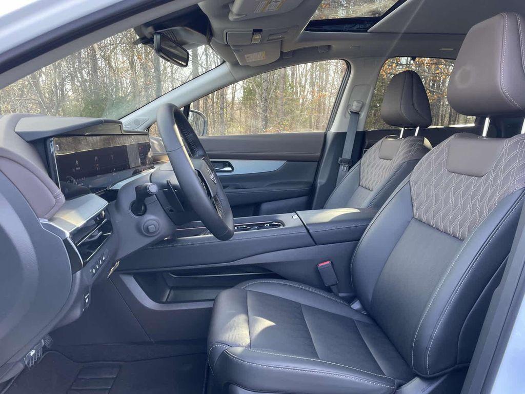 new 2025 Nissan Murano car, priced at $45,179