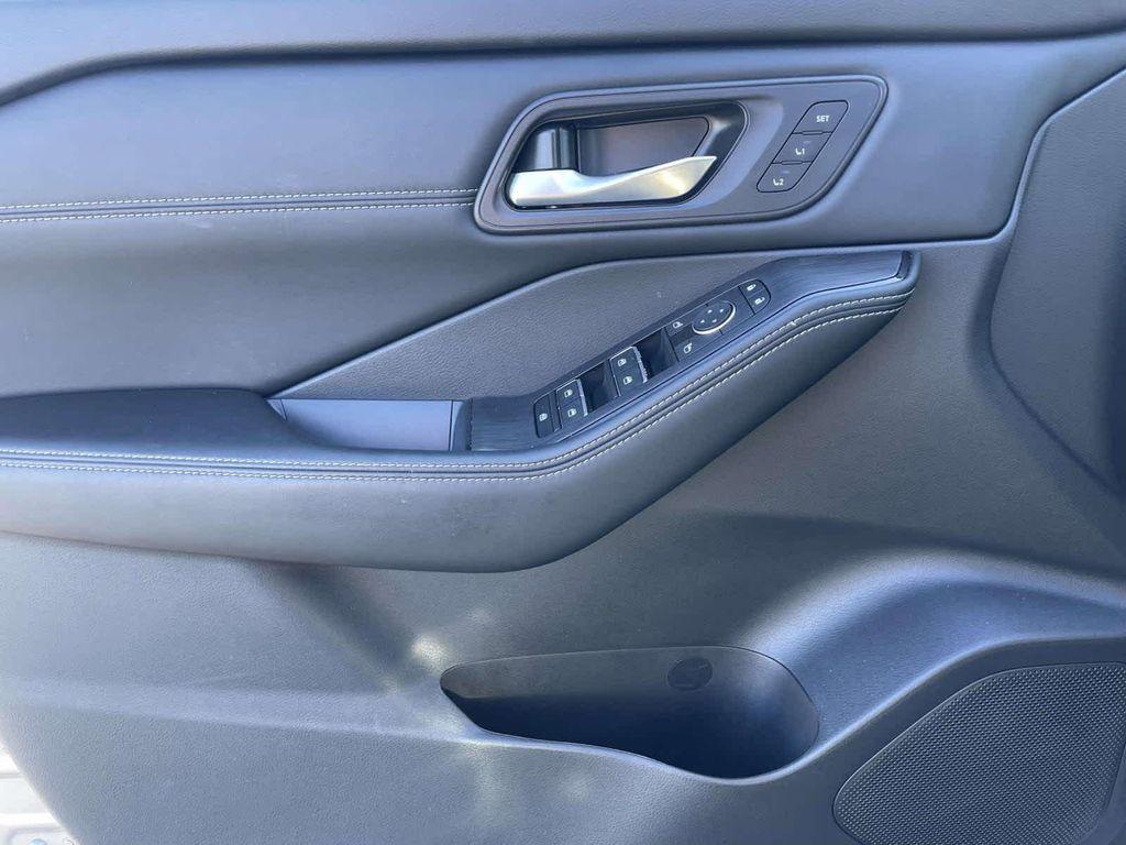 used 2024 Nissan Rogue car, priced at $32,988