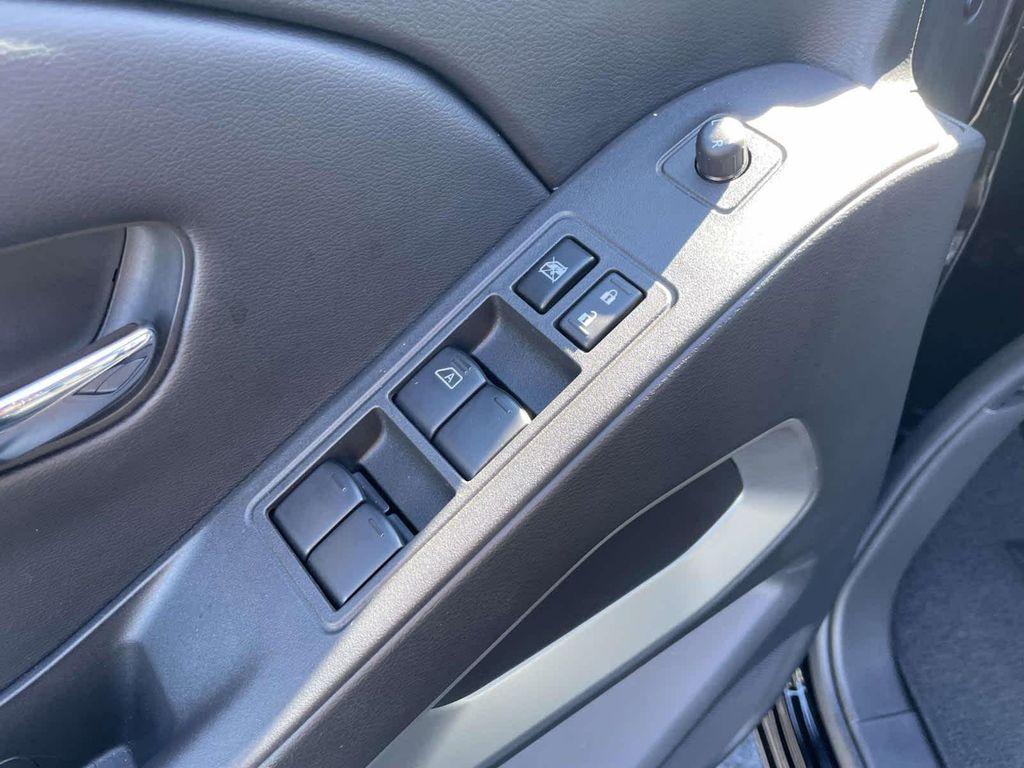 used 2025 Nissan Frontier car, priced at $39,986