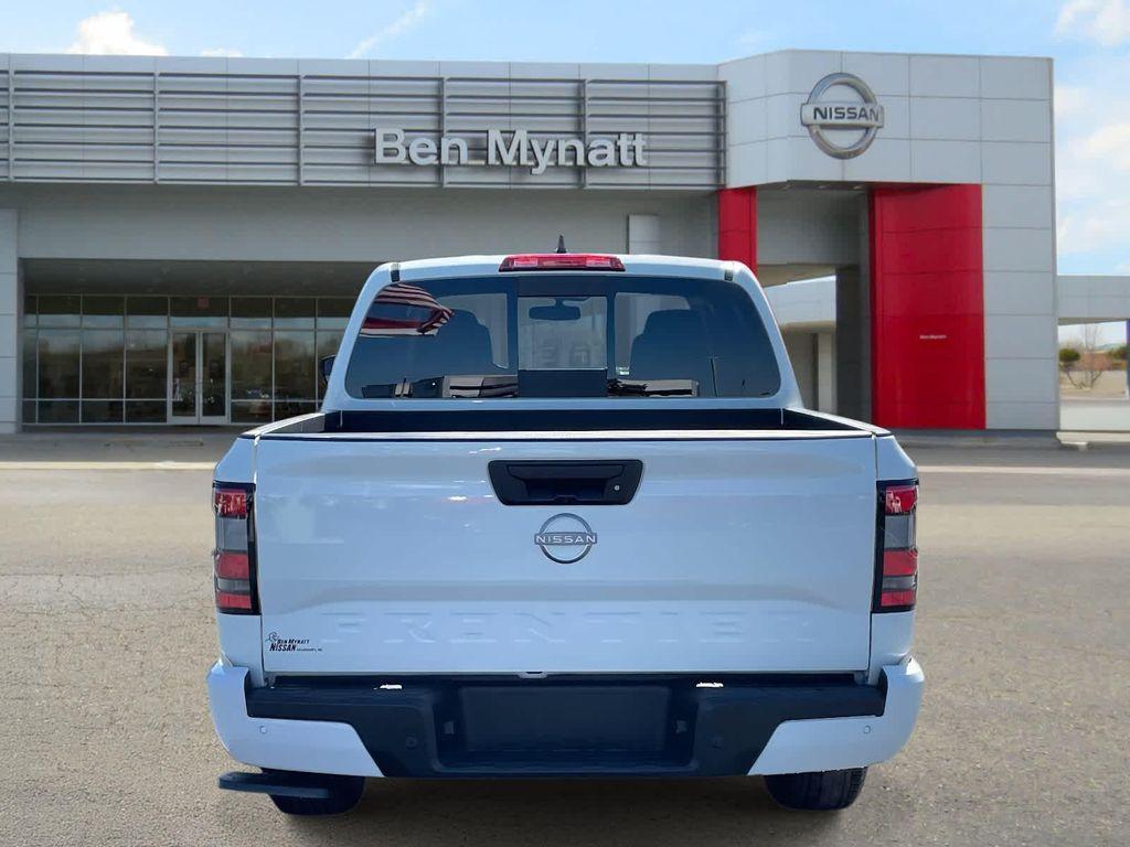 new 2025 Nissan Frontier car, priced at $33,980