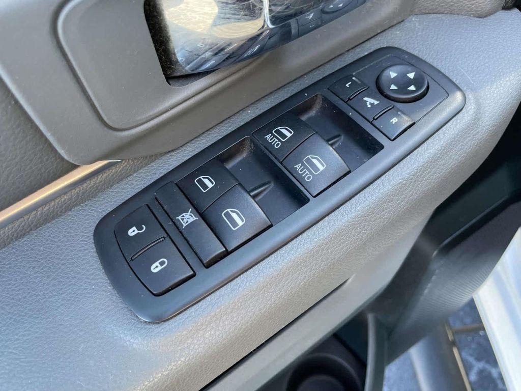 used 2019 Ram 1500 Classic car, priced at $28,796