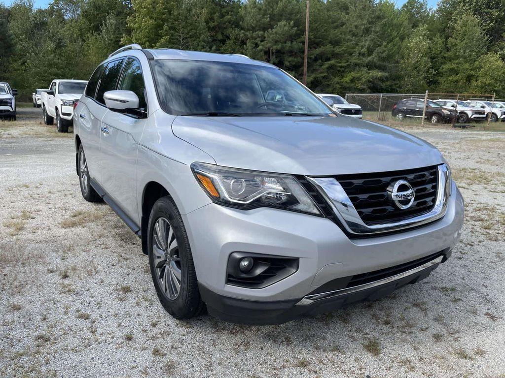 used 2020 Nissan Pathfinder car, priced at $17,999