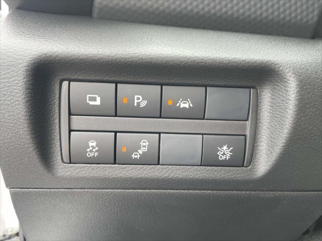 new 2025 Nissan Kicks car, priced at $23,850