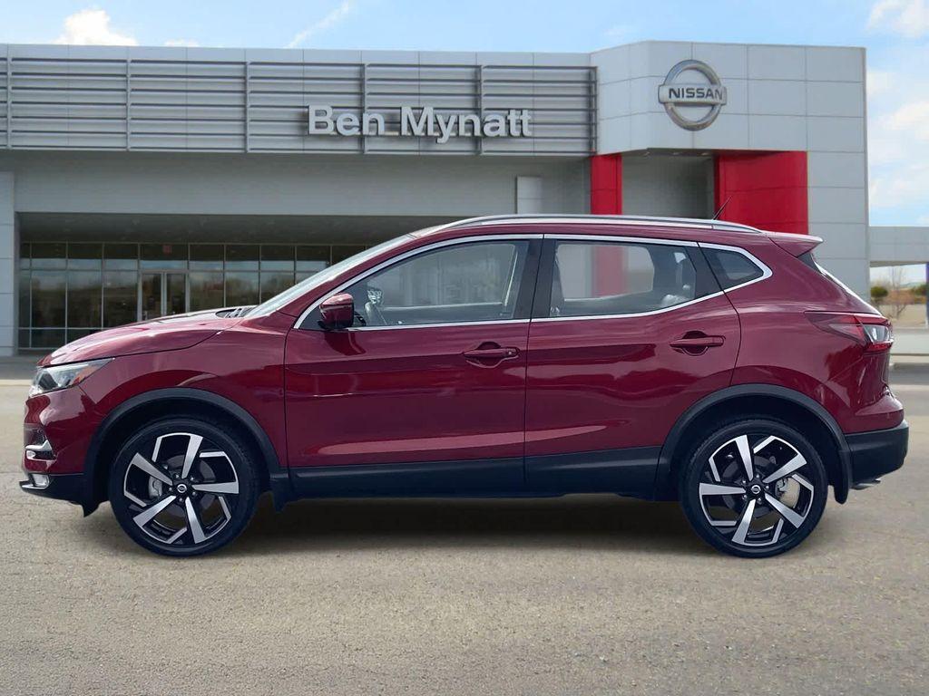used 2022 Nissan Rogue Sport car, priced at $23,997