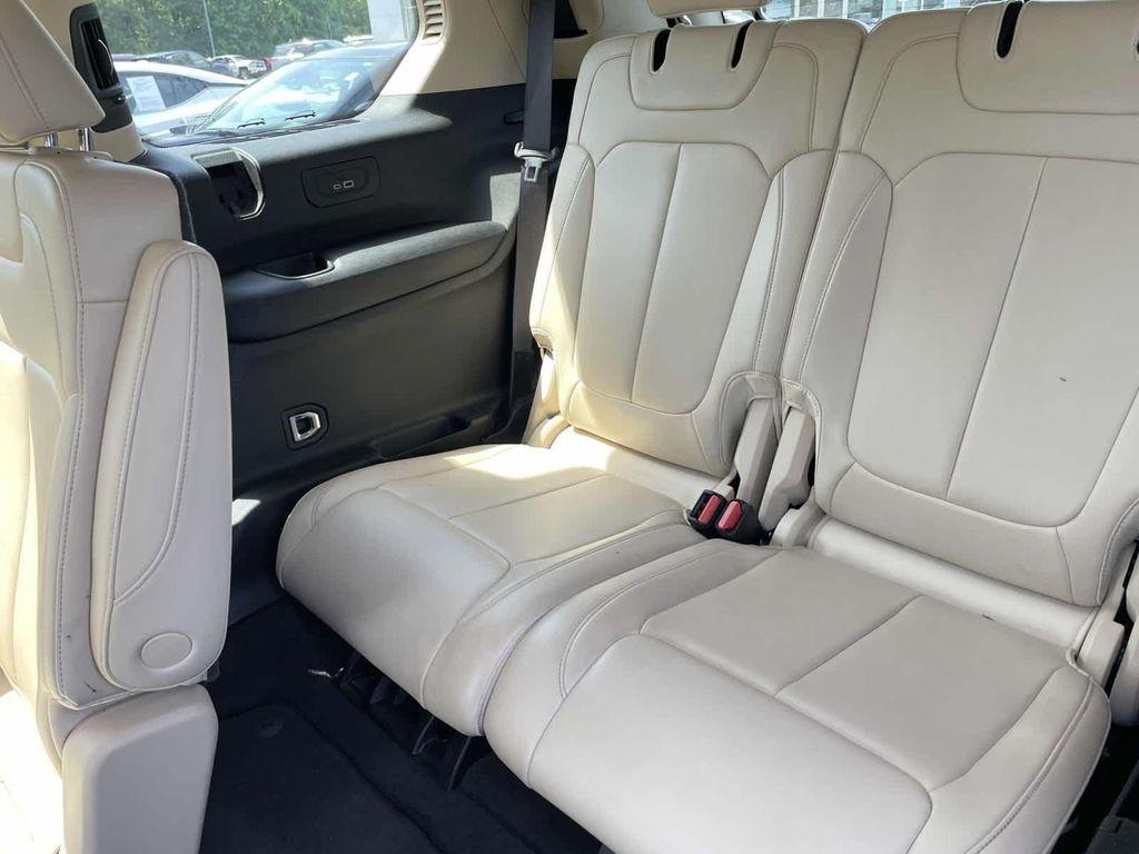 used 2021 Jeep Grand Cherokee L car, priced at $28,943