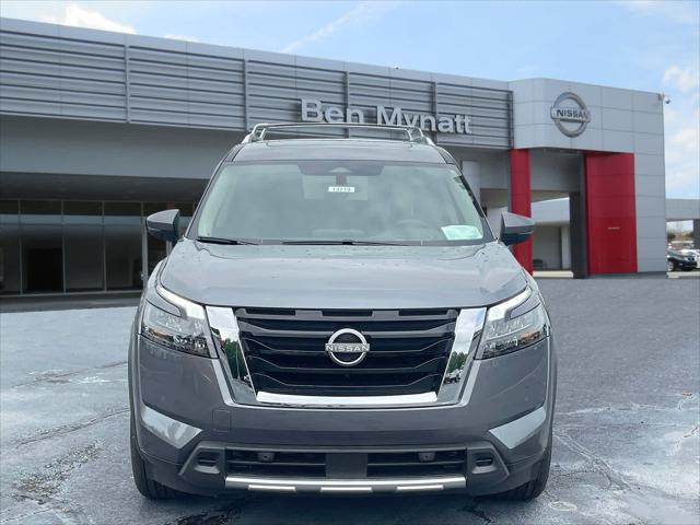 new 2025 Nissan Pathfinder car, priced at $47,220