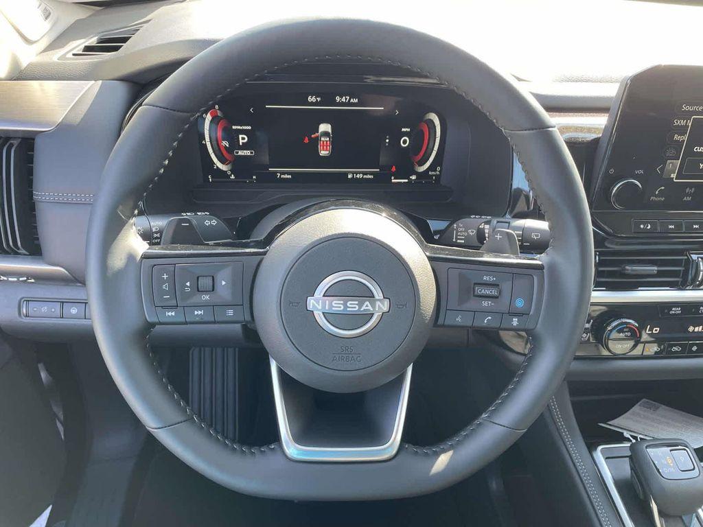 new 2025 Nissan Pathfinder car, priced at $45,662