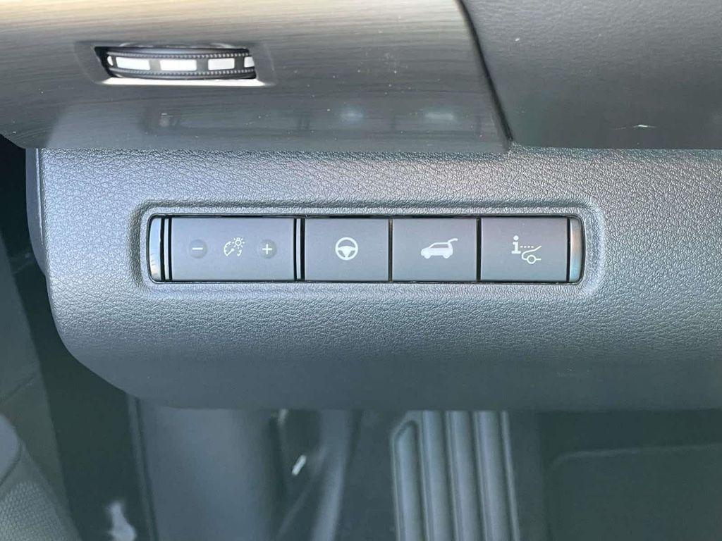 new 2025 Nissan Pathfinder car, priced at $45,662