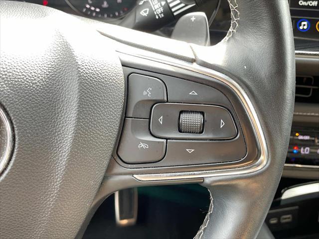 used 2023 Buick Envision car, priced at $25,999