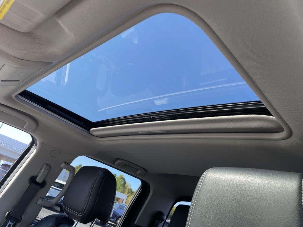 used 2022 Nissan Frontier car, priced at $24,998