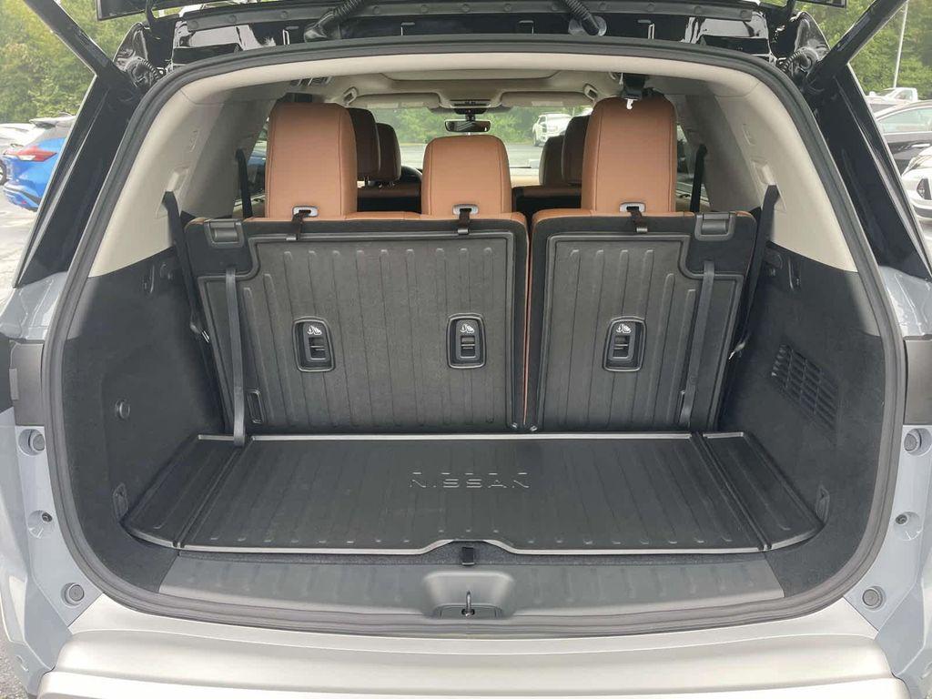 new 2025 Nissan Pathfinder car, priced at $46,553