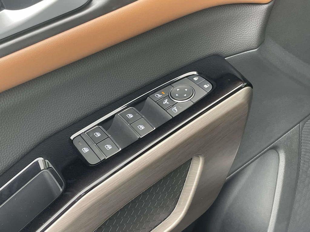 new 2025 Nissan Pathfinder car, priced at $46,553