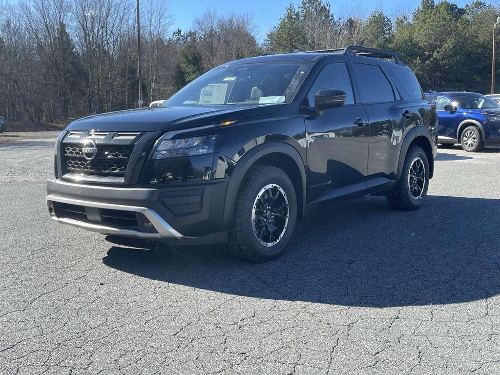 new 2025 Nissan Pathfinder car, priced at $43,640