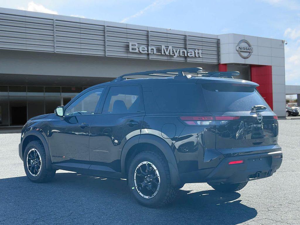 new 2025 Nissan Pathfinder car, priced at $43,640