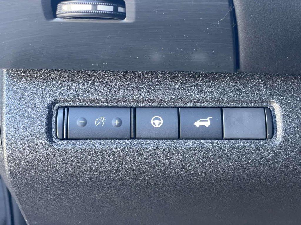 new 2025 Nissan Pathfinder car, priced at $43,640