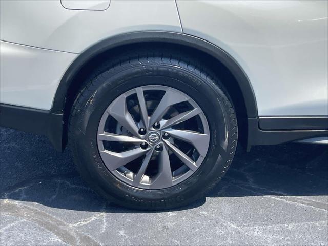 used 2020 Nissan Rogue car, priced at $19,999