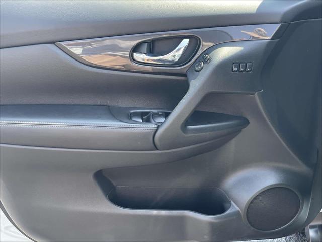 used 2020 Nissan Rogue car, priced at $19,999