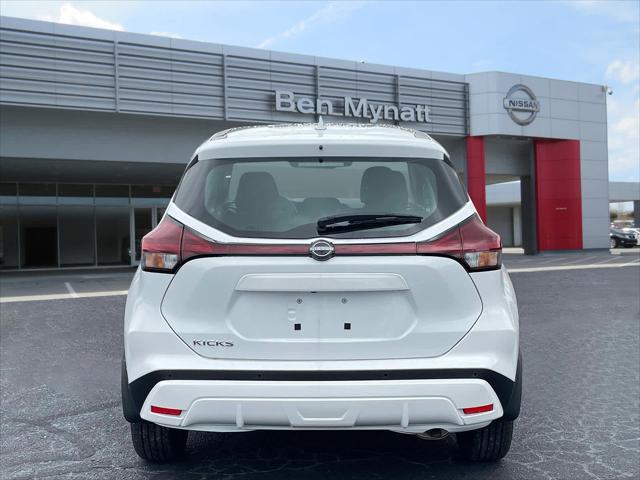 new 2025 Nissan Kicks car, priced at $23,760