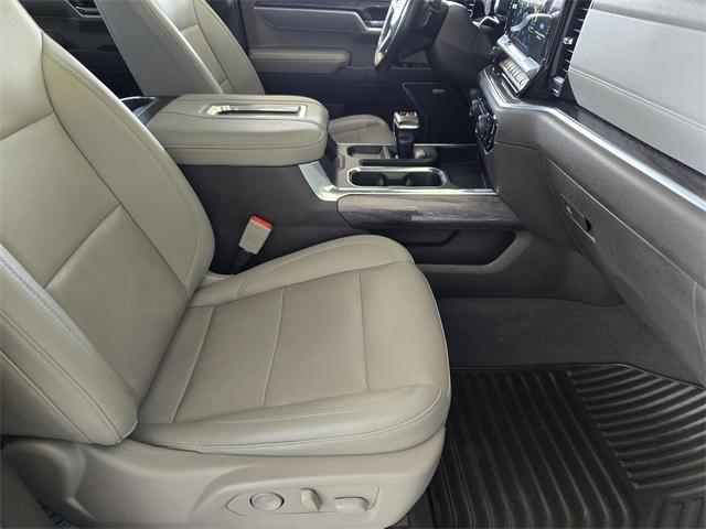used 2022 Chevrolet Silverado 1500 car, priced at $31,998