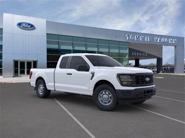 new 2024 Ford F-150 car, priced at $39,427